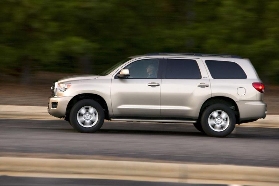  Toyota Sequoia 2007 года  (фото 18 из 66)